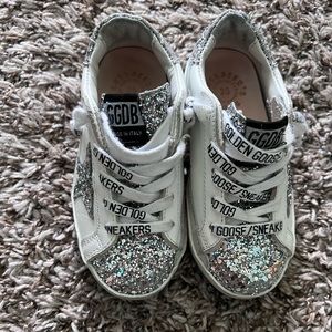 Girls glitter sneakers worn a few times but in great condition.